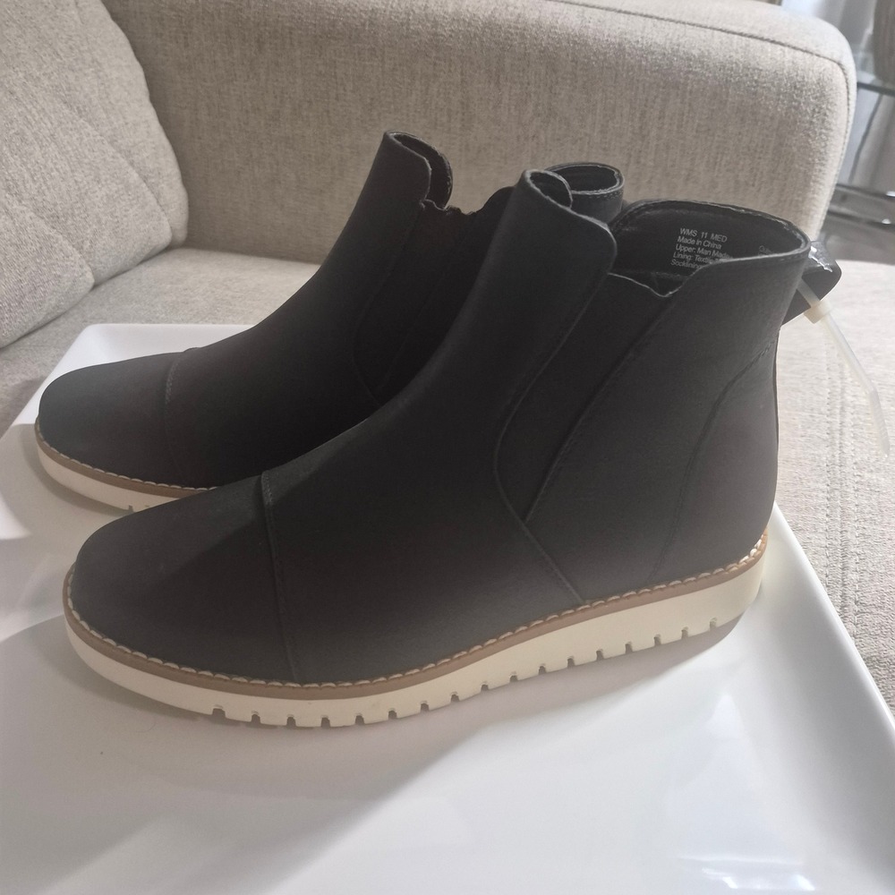 Sonoma Black High Top Sneakers Ankle Boots White Sole Womens Size 11M